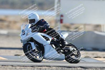 media/Dec-07-2025-CVMA (Sun) [[3e7d2de5dc]]/Race 12- Formula 40 MW and LW/